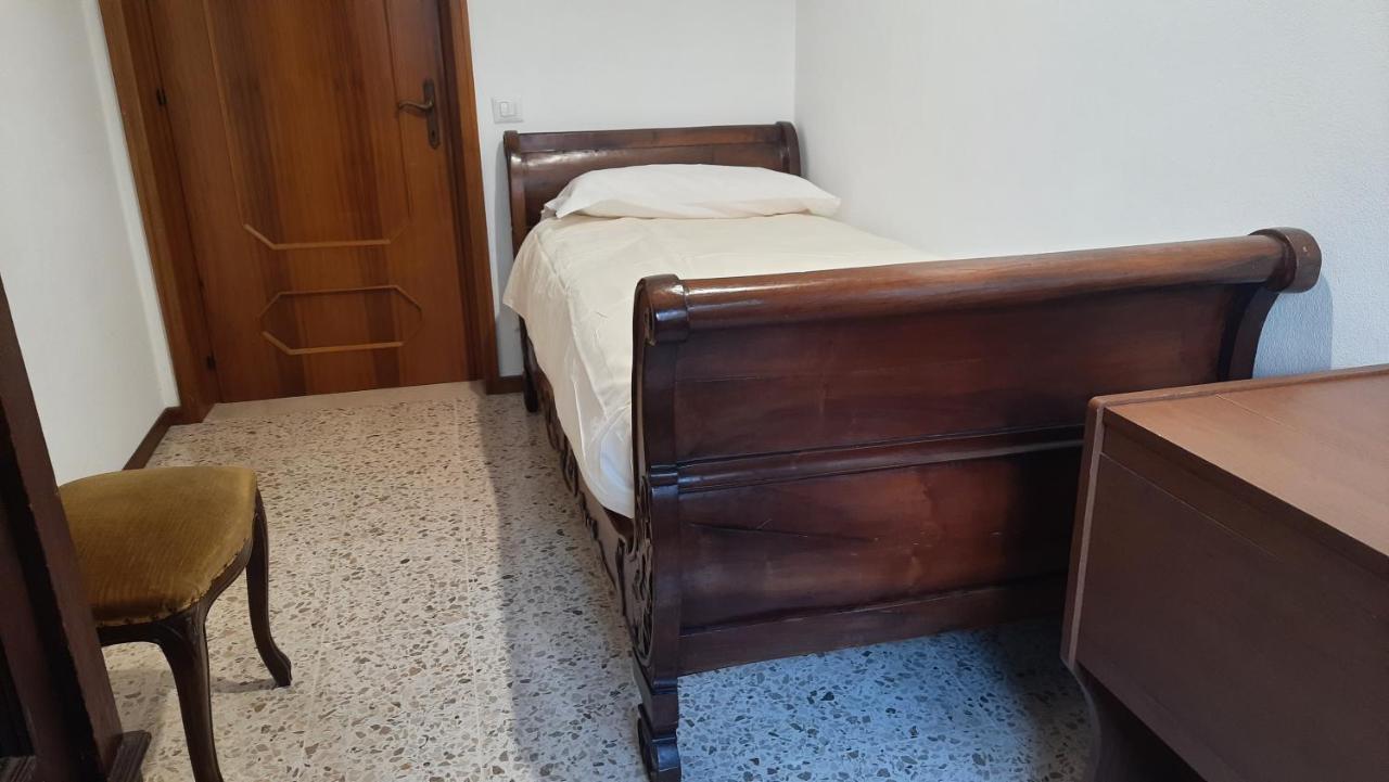 Casa Giuly Apartman Parma Kültér fotó